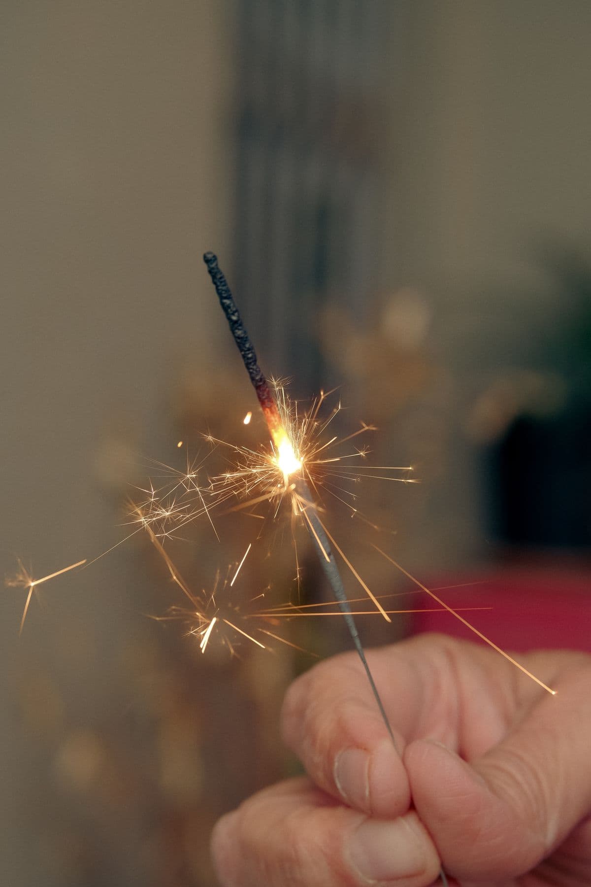 10 cm Red Sparkler — view 1